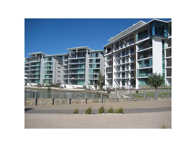 Paradise Point QLD 4216