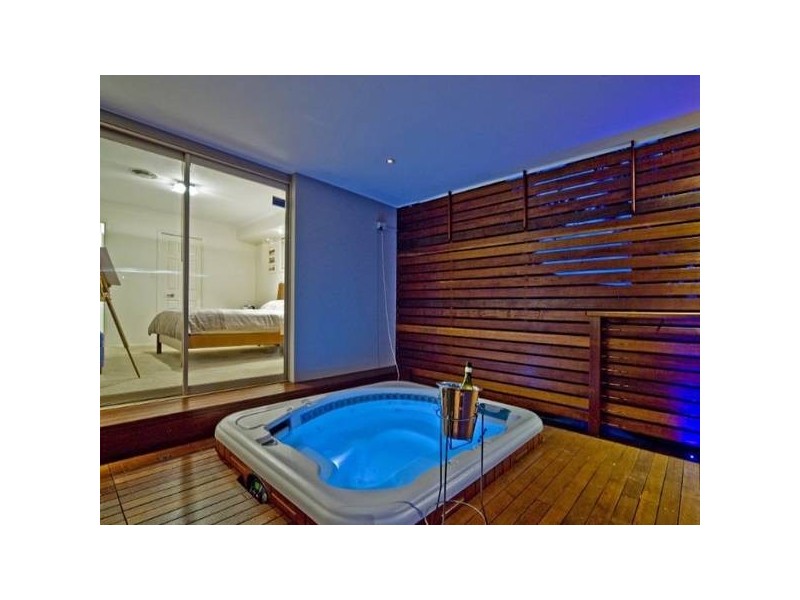 Biggera Waters QLD 4216