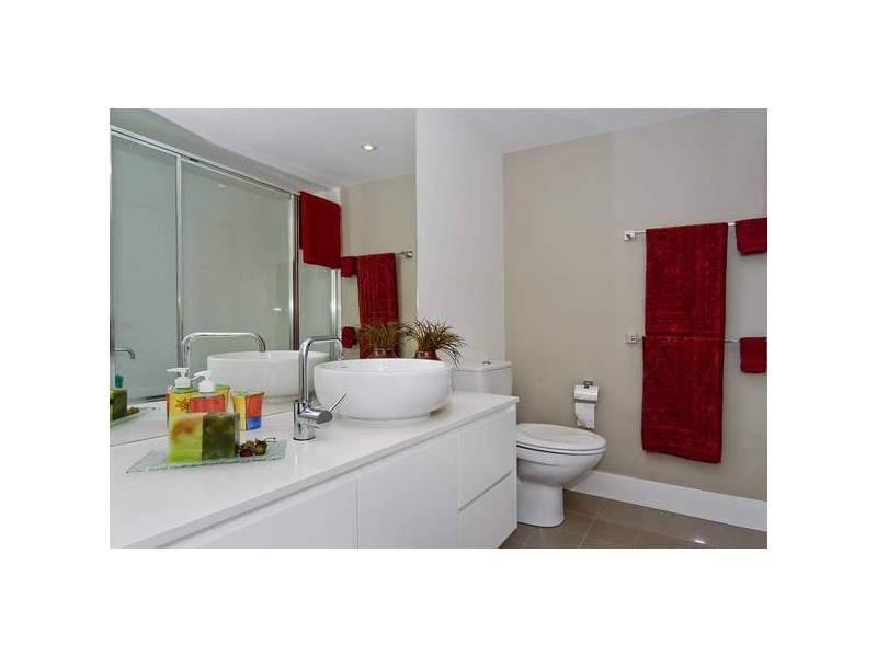 438 Marine Parade, Biggera Waters QLD 4216