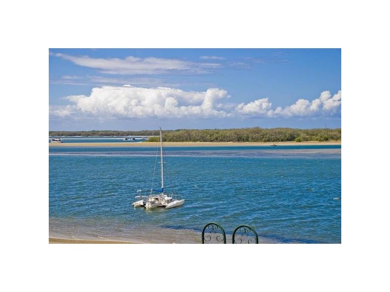 438 Marine Parade, Biggera Waters QLD 4216