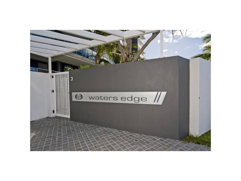 438 Marine Parade, Biggera Waters QLD 4216