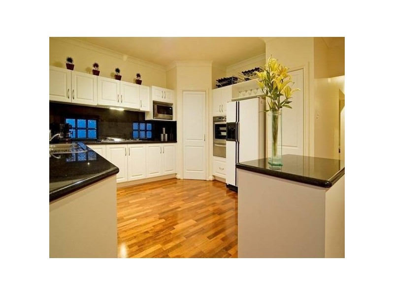 Hope Island QLD 4212