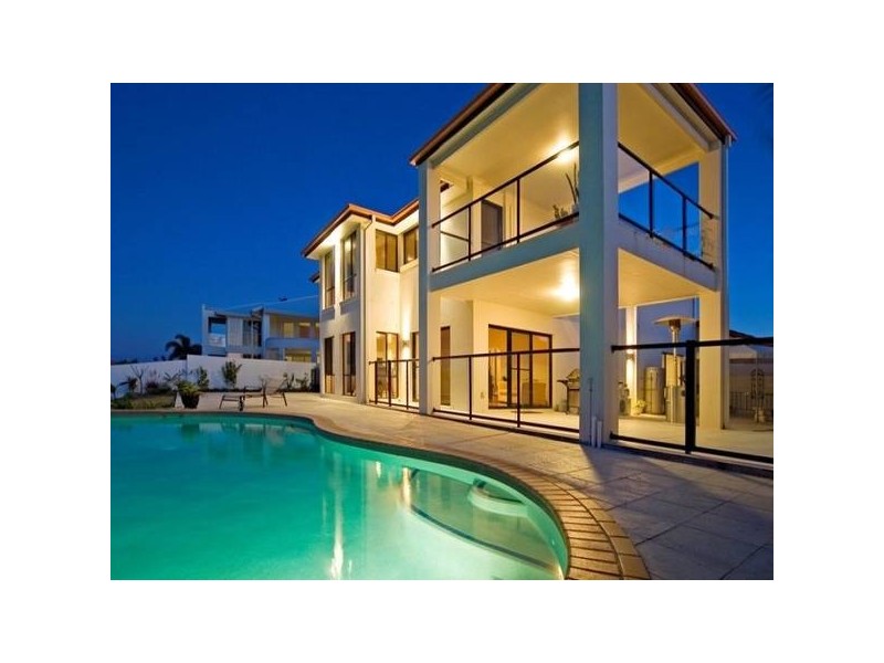 Hope Island QLD 4212