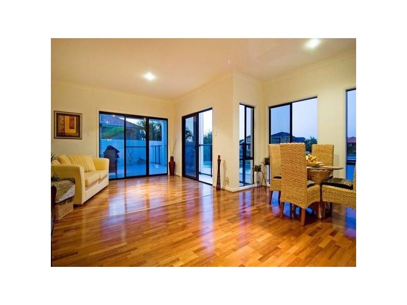 Hope Island QLD 4212