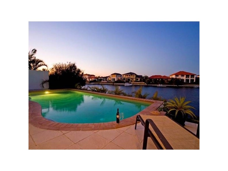 Hope Island QLD 4212