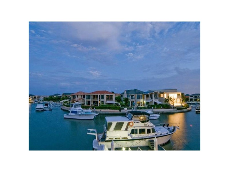 Paradise Point QLD 4216