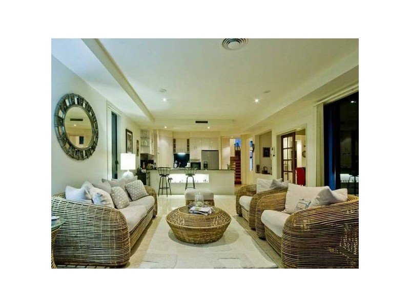 Paradise Point QLD 4216