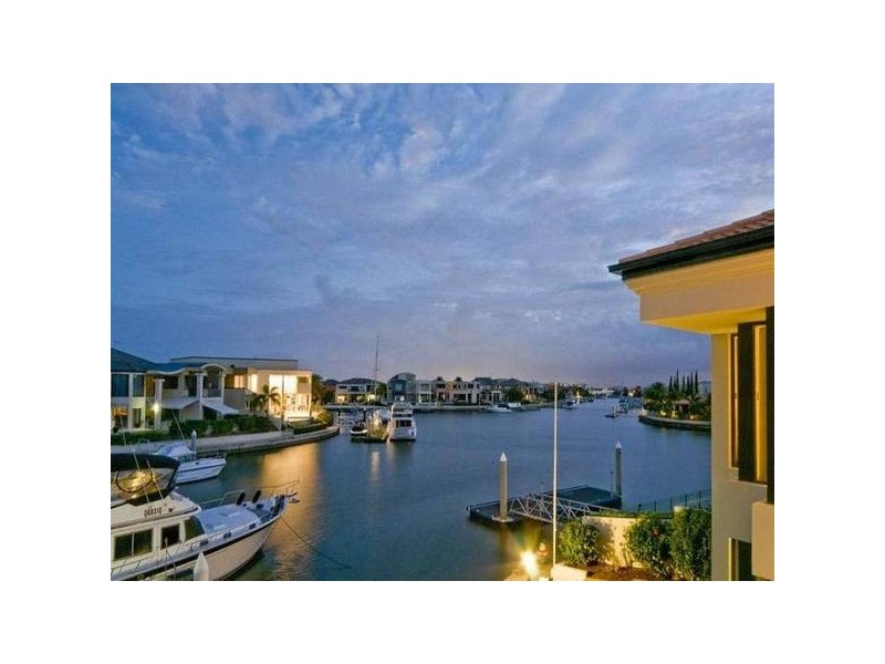 Paradise Point QLD 4216