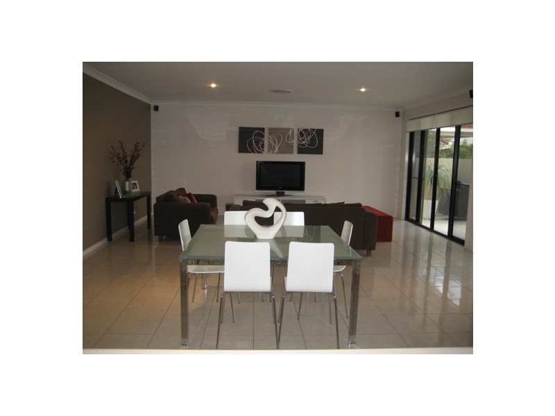 Sovereign Islands QLD 4216