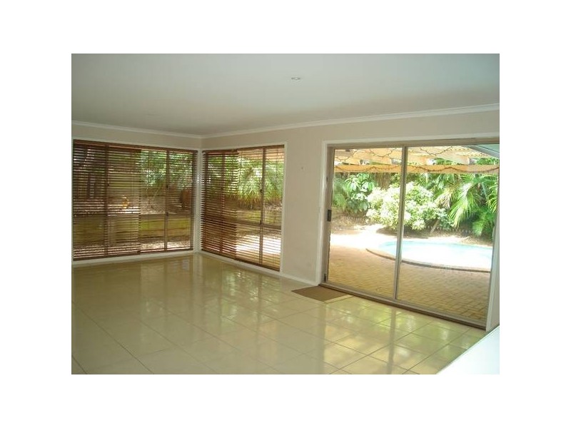 Parkwood QLD 4214