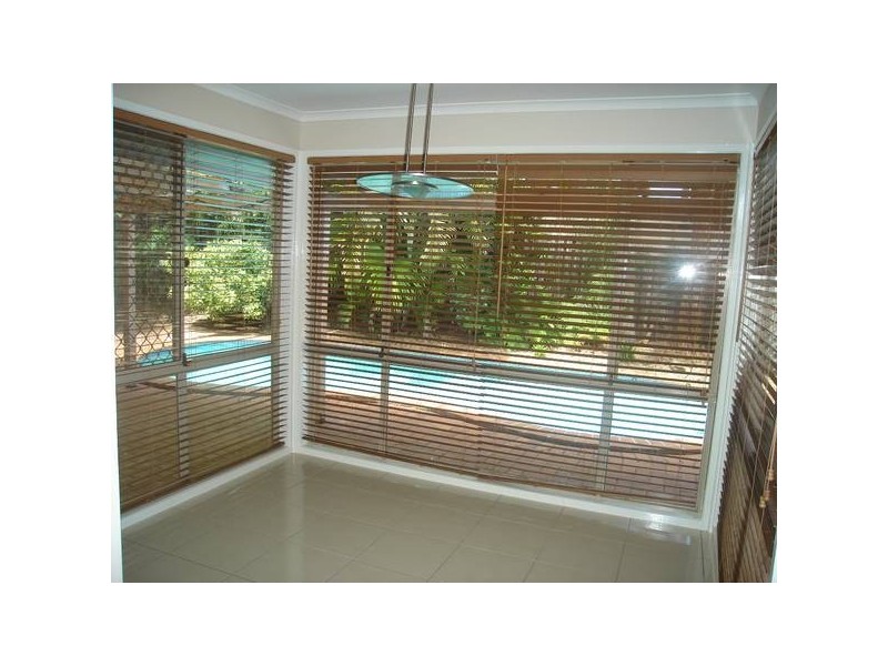 Parkwood QLD 4214