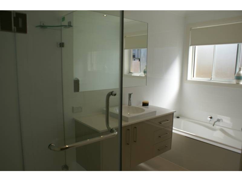 84 Sundance Way, Runaway Bay QLD 4216