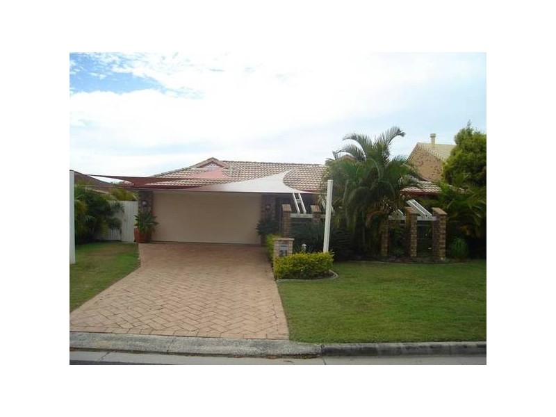 21a Camelot Cres, Paradise Point QLD 4216