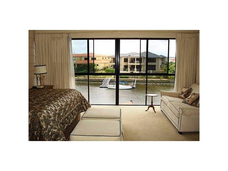 Hope Island QLD 4212