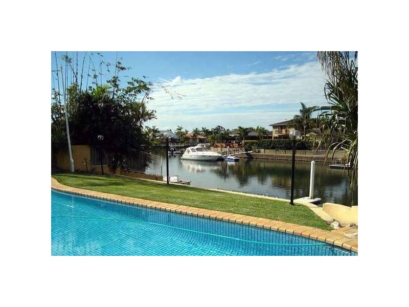 20 Cockleshell Court, Runaway Bay QLD 4216