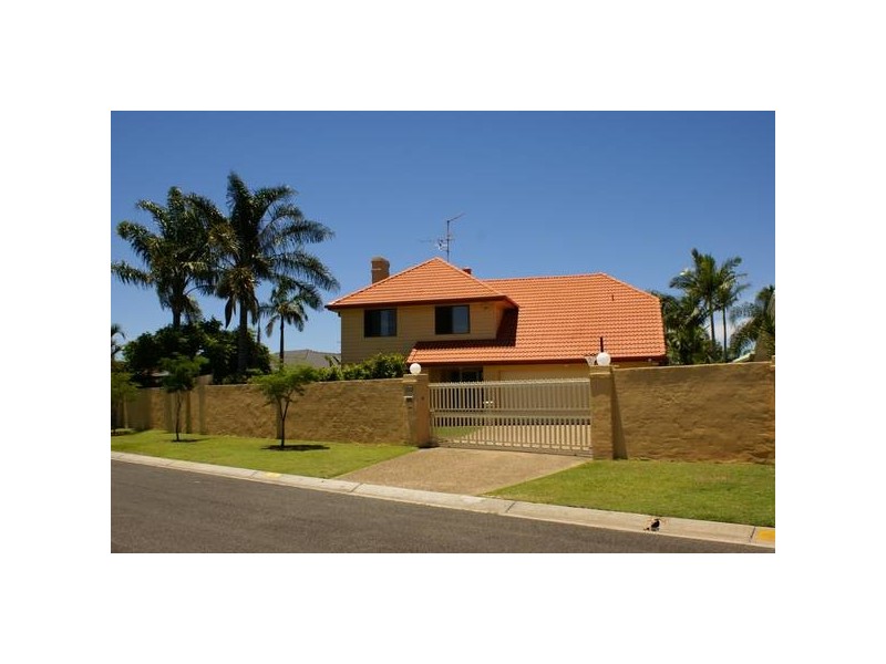 20 Cockleshell Court, Runaway Bay QLD 4216