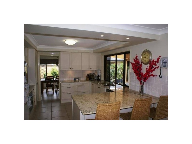 20 Cockleshell Court, Runaway Bay QLD 4216