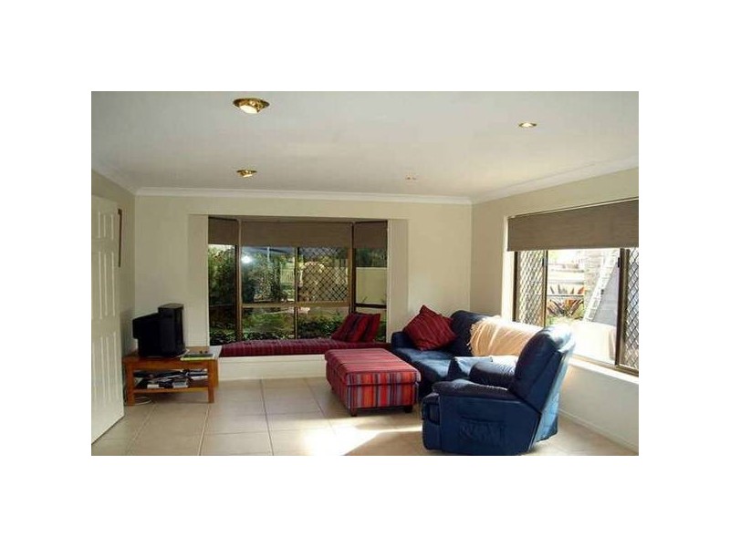 20 Cockleshell Court, Runaway Bay QLD 4216