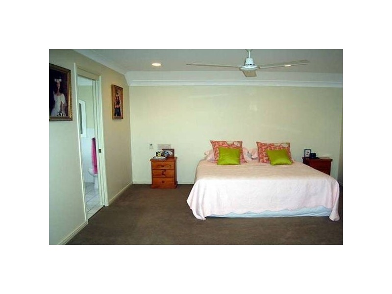 20 Cockleshell Court, Runaway Bay QLD 4216