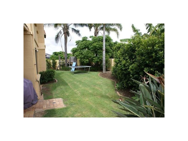 20 Cockleshell Court, Runaway Bay QLD 4216