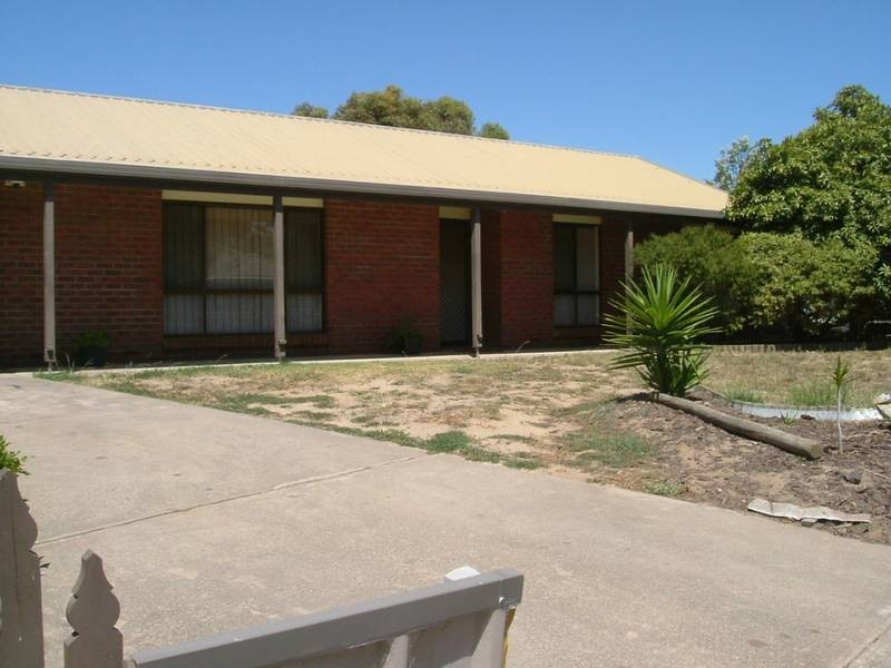 10 Evelyn Sturt Drive, Willunga SA 5172