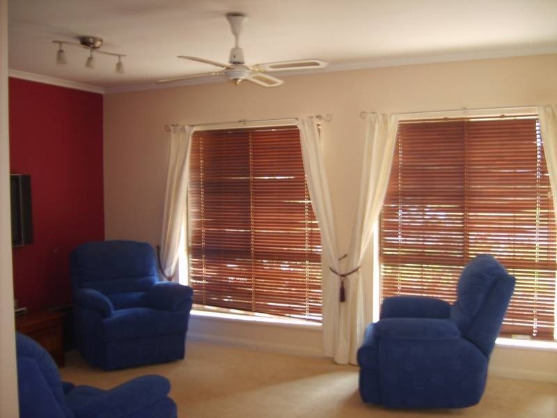 3 Evelyn Sturt Drive, Willunga SA 5172