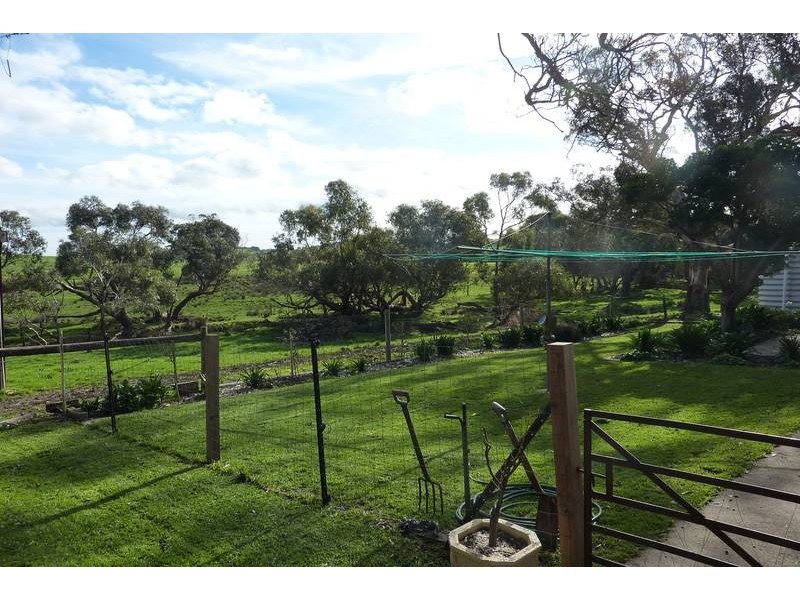 Victor Habor Road, Mount Compass SA 5210