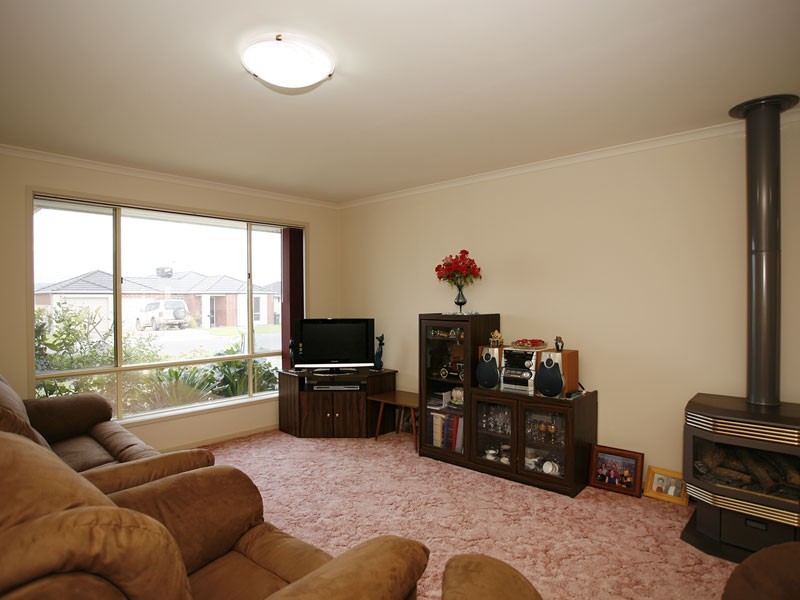 11 Pebble Court, Aldinga Beach SA 5173