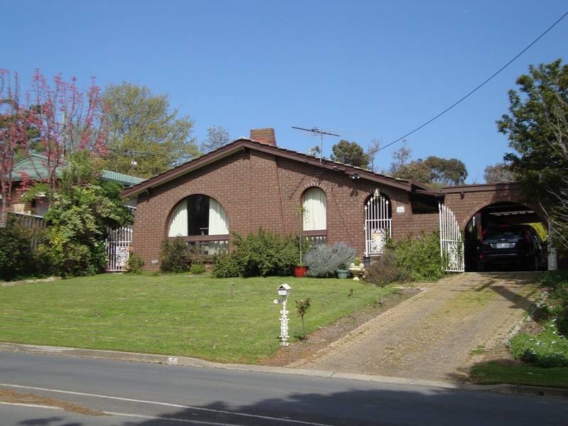 36 St Peters Terrace, Willunga SA 5172