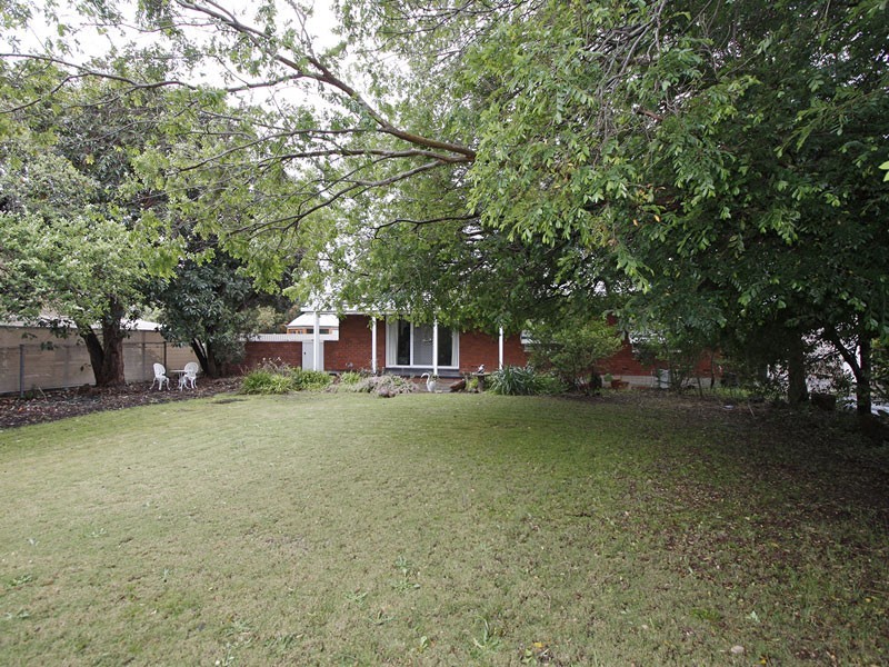 29 Giles Road, Willunga SA 5172