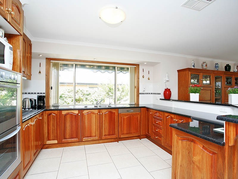 21 Rose Crescent, Mclaren Flat SA 5171