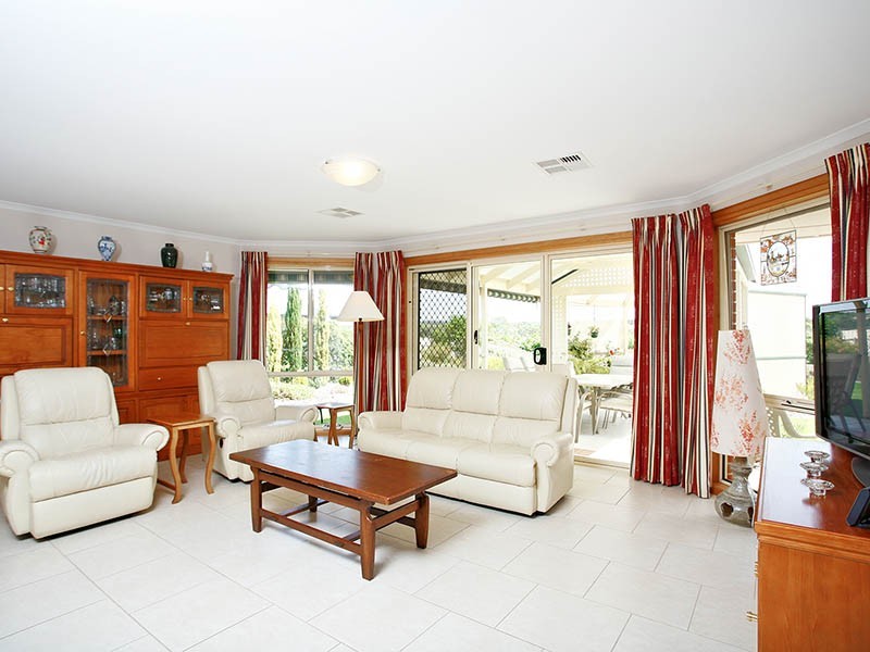 21 Rose Crescent, Mclaren Flat SA 5171