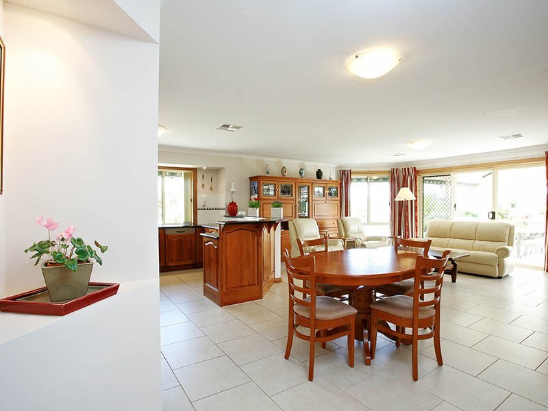 21 Rose Crescent, Mclaren Flat SA 5171