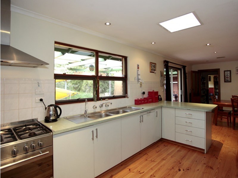 11 Green Lane, Willunga SA 5172