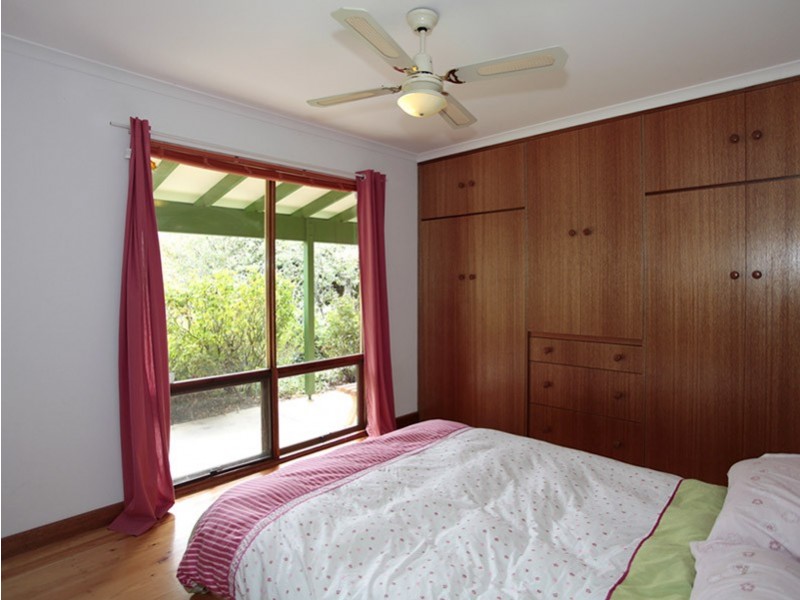 11 Green Lane, Willunga SA 5172