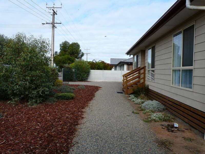 17 Valiant Road, Port Willunga SA 5173