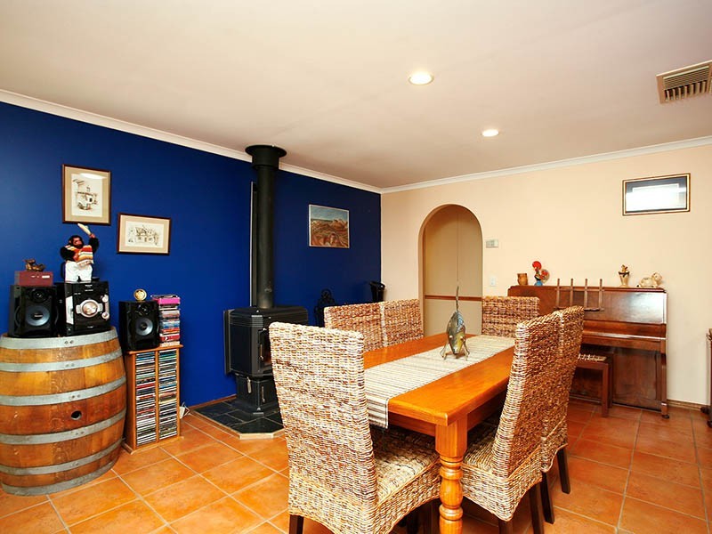 2 Lock Court, Mclaren Vale SA 5171