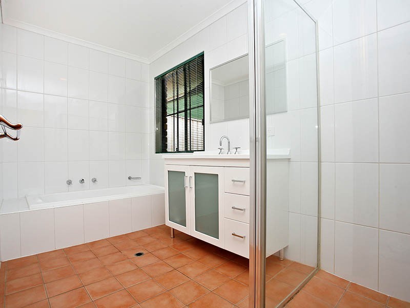 2 Lock Court, Mclaren Vale SA 5171