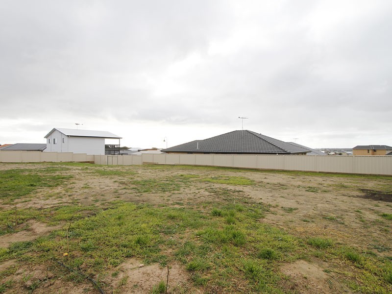 9 Crystal Harmony Court, Sellicks Beach SA 5174