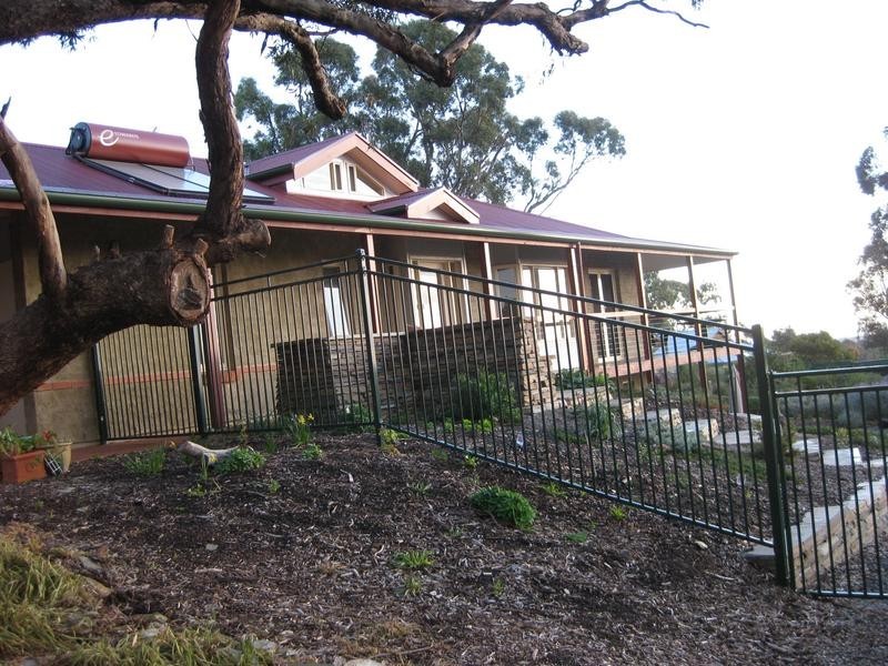 4 St Matthews Street, Willunga SA 5172