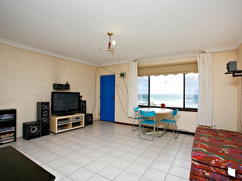 2/243 Esplanade, Aldinga Beach SA 5173