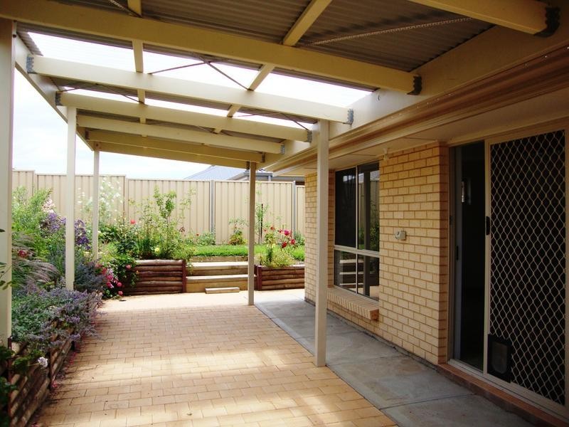 12 Lacey Coral Avenue, Aldinga Beach SA 5173