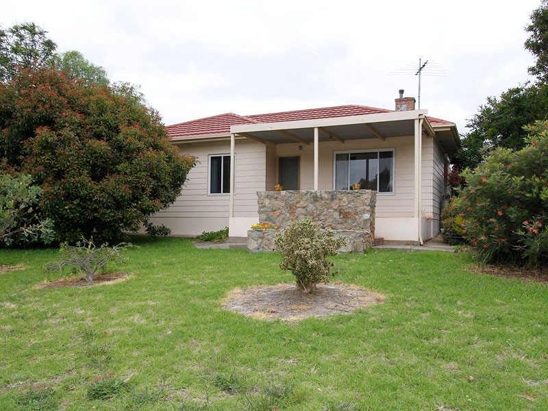15 Clyde Terrace, Mount Compass SA 5210