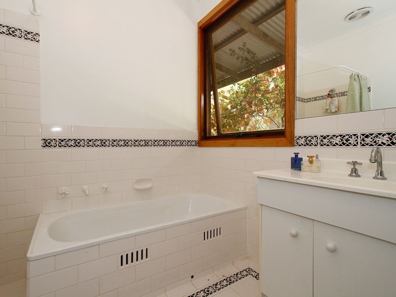 12 Beltunga Close, Blewitt Springs SA 5171
