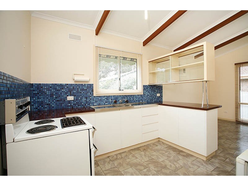 6 Plaza Avenue, Sellicks Beach SA 5174