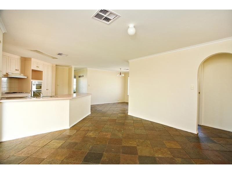 9 Kernick Ave, Willunga SA 5172