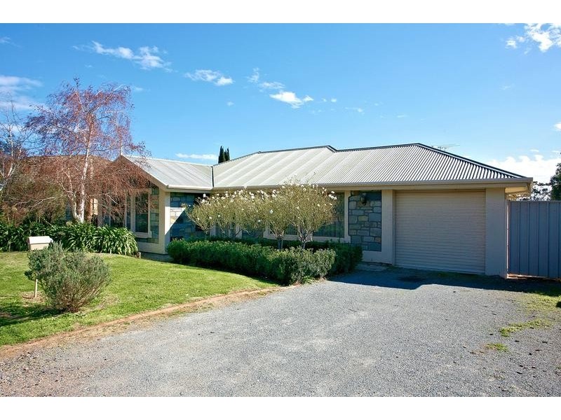 9 Kernick Ave, Willunga SA 5172