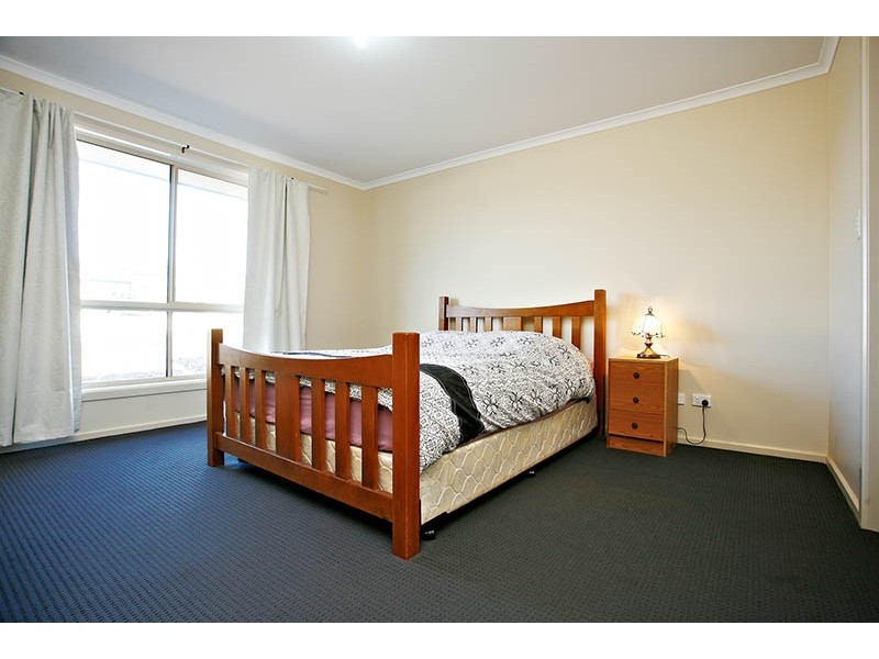 16 McKinlay Street, Mount Compass SA 5210