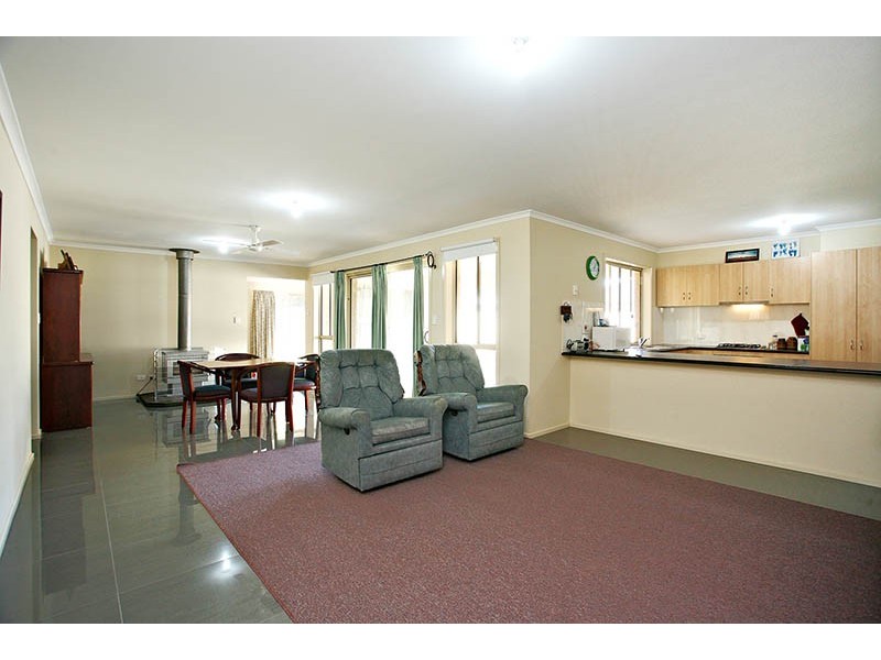 16 McKinlay Street, Mount Compass SA 5210