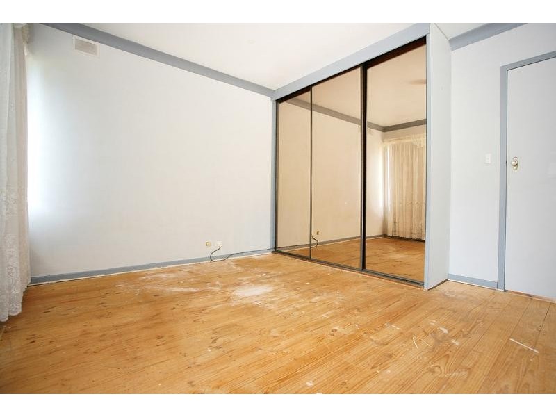 3 Norman Cres, Hackham SA 5163